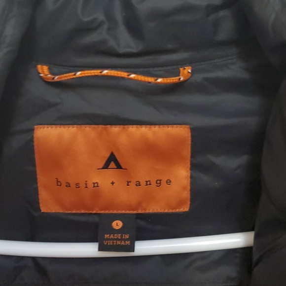 Basin + range L puff coat - Picture 2 of 3